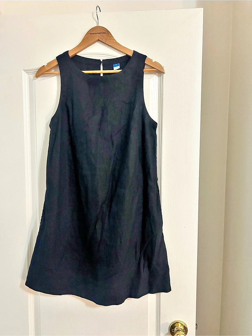Old Navy Sleeveless Linen-Blend Mini Shift Dress Black